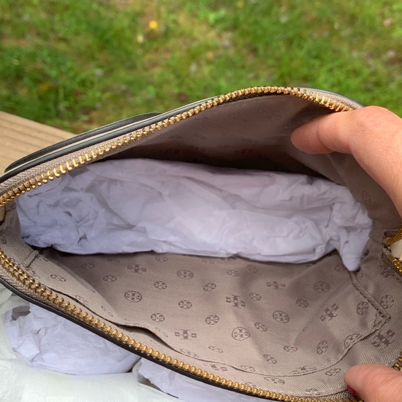 Authentic Tory Burch Suede Peace Embellished Crosb - Picture 5 of 8